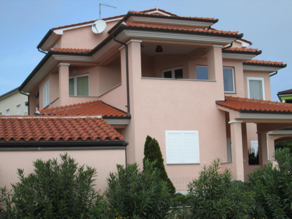 Apartments Villa Fernetich Premantura Exterior foto